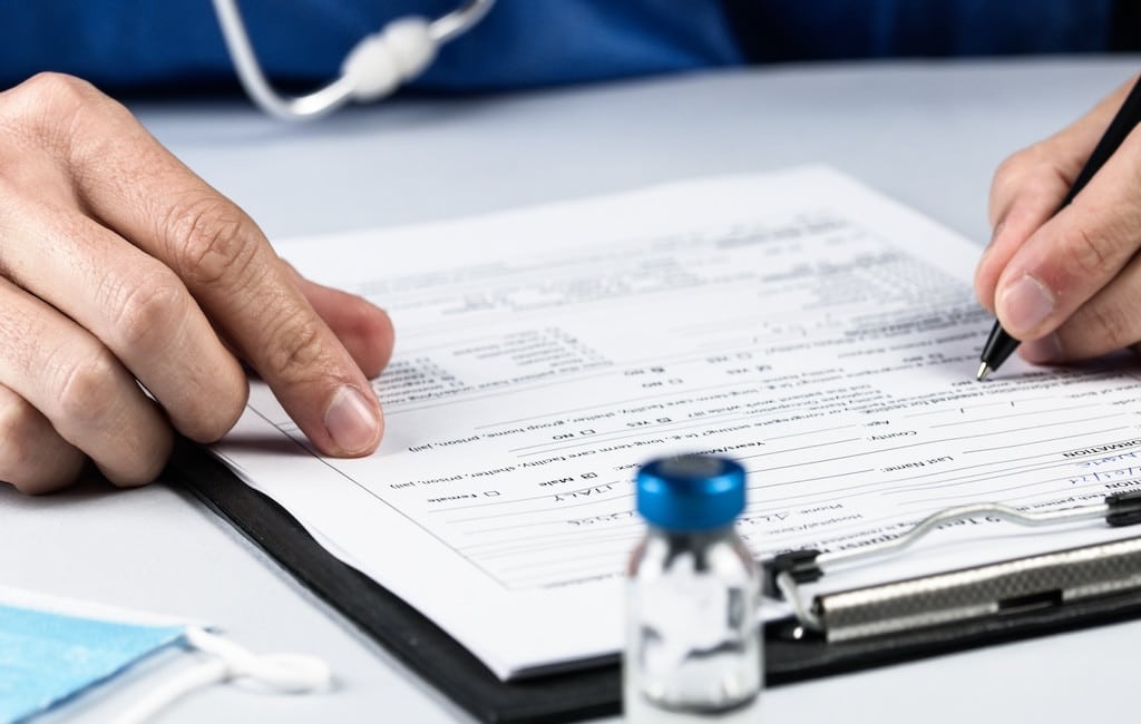 Handling-adverse-drug-reaction-reports