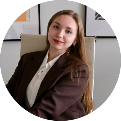 Meet the People Behind DrugCard 17