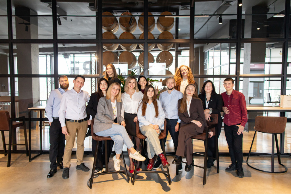 Meet the People Behind DrugCard 1